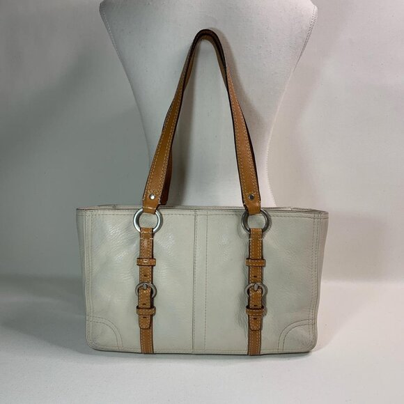 This **Coach D0851-F12339** tote is - Picture 1 of 8